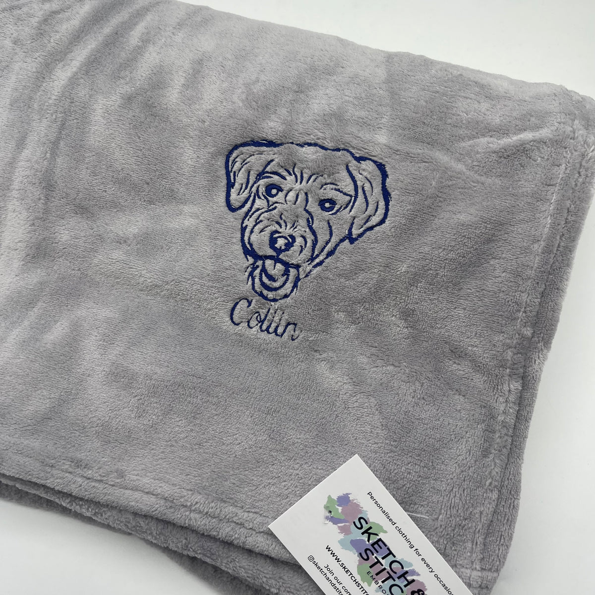 Personalised pet photo outline blanket