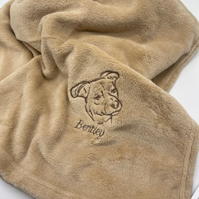Personalised pet photo outline blanket