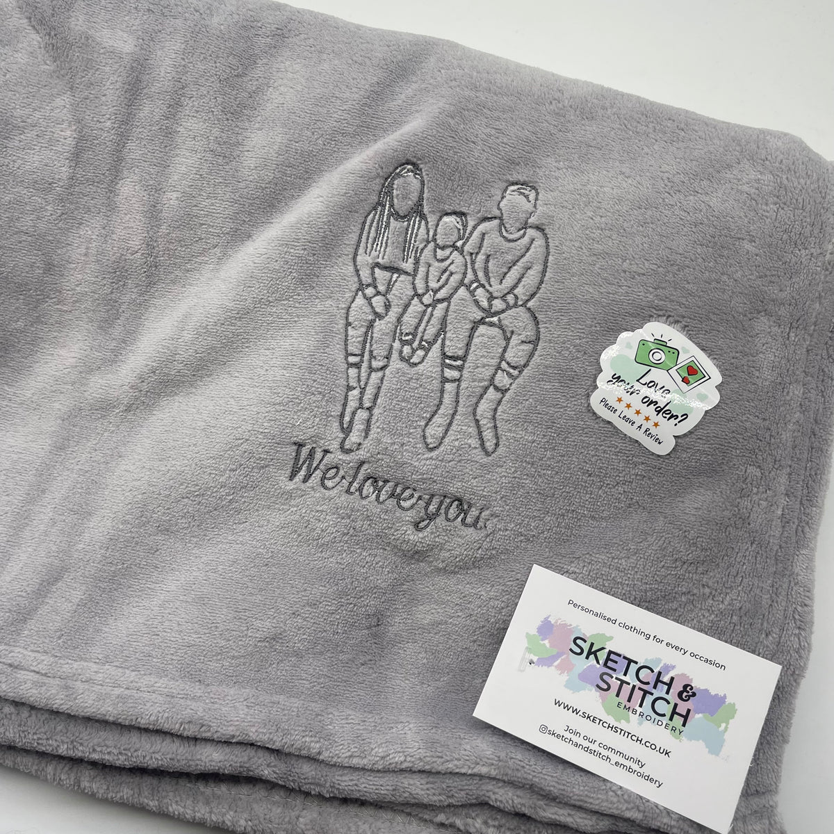 Personalised photo outline blanket