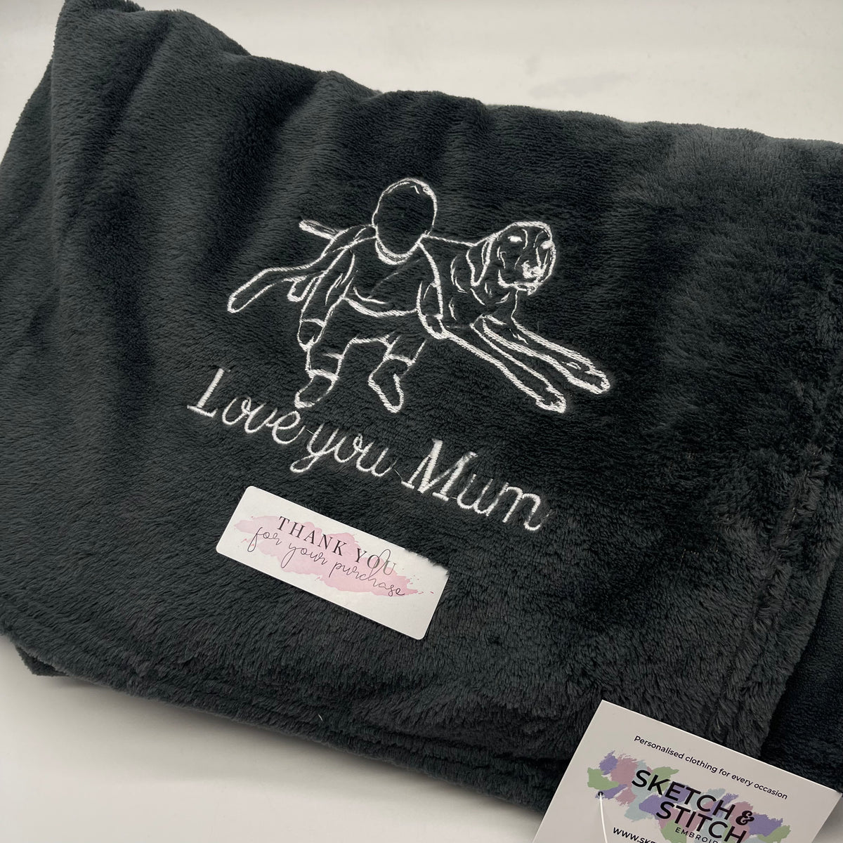 Personalised photo outline blanket