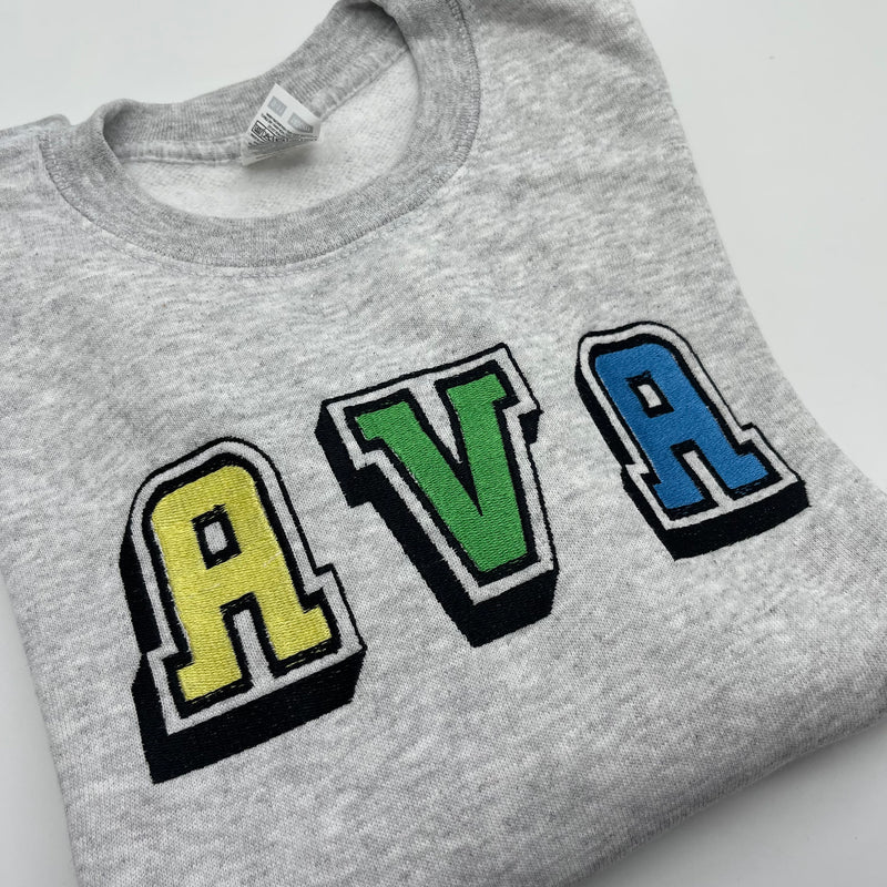 Kids sample sweatshirt 9-11 Ava 3d text