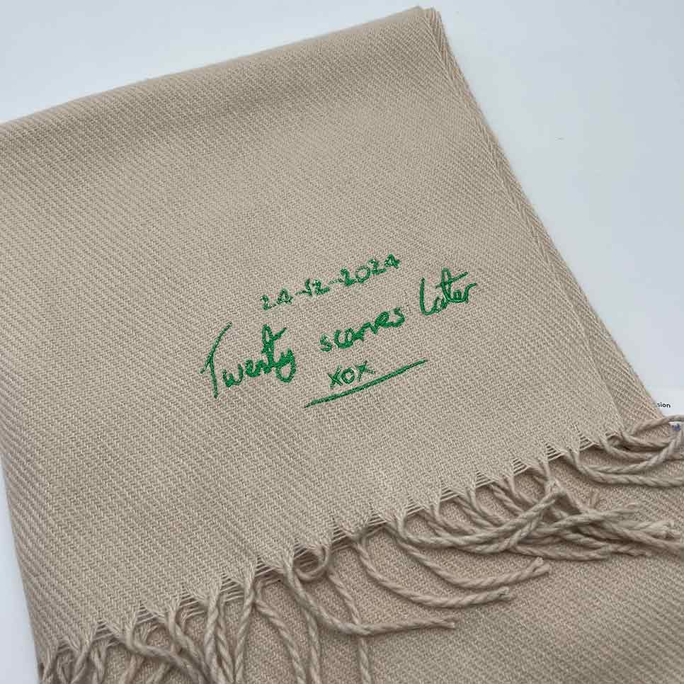 Unisex classic scarf personalised message - Sketch & Stitch