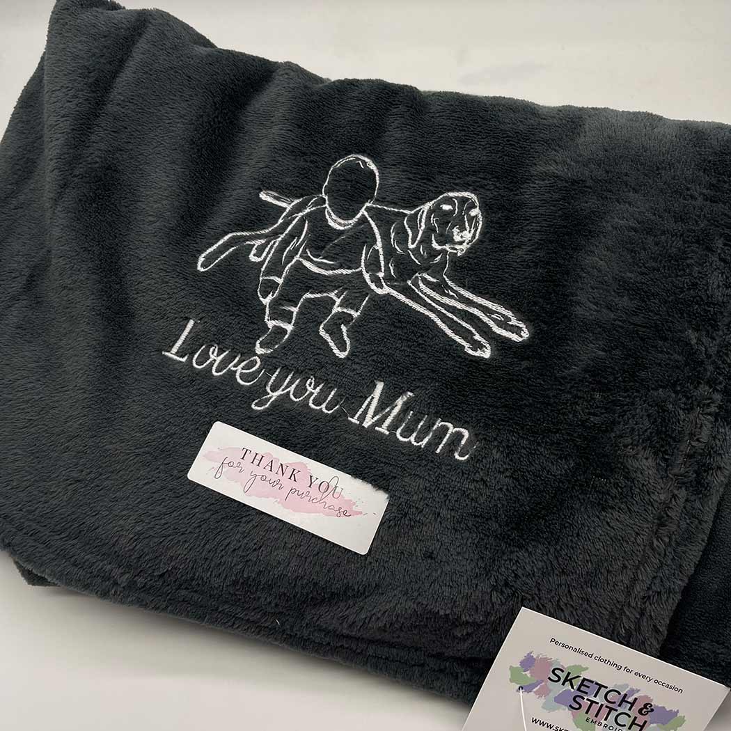 Personalised photo outline blanket
