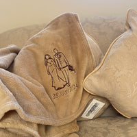Personalised photo outline blanket